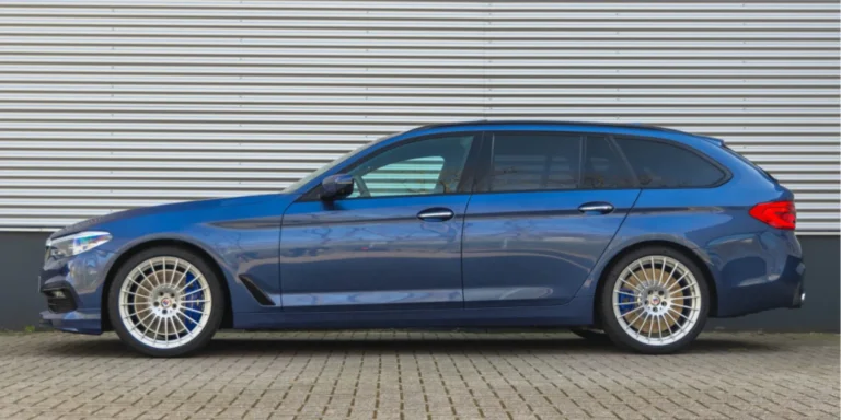 ALPINA20B520Touring20Bi-turbo20G3120Alpina20Blue20Metallic20Exklusivleder20Nappa20Schwarz203.jpg-1