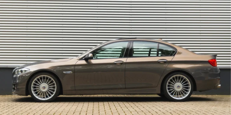 ALPINA20F1020B520Bi-Turbo20Lavalina20220Akrapovic20Sperre20Champagner20Quartz20Alvit20Grau7.jpg-1