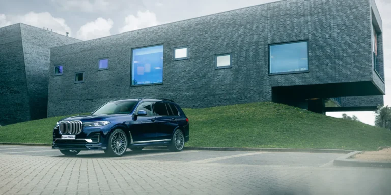 ALPINA20XB720Individual20Tansanitblau20II20Metallic20Lavalina20Leder20SUV20G0720Bergwer2028429.jpg-1