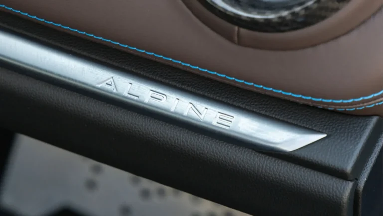 Alpine20A110201.820Turbo20LC3A9gende20Alpine20Blue20Metallic20209.jpg