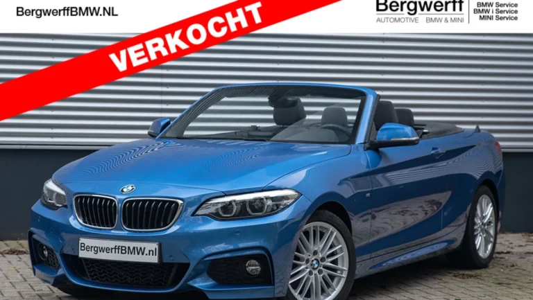 BMW20220i20Cabrio20F2320Estoril20Blue20Alcantara20Hexagon20Anthrazit20M20Sport20Bergwerff2012028129_0.jpg