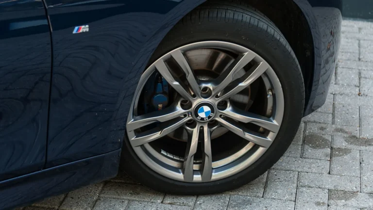 BMW20320i20Touring20Individual20Tansanite20blue20dakota20schwarz20F3120LCI20M-Sport20Bergwerff205.jpg