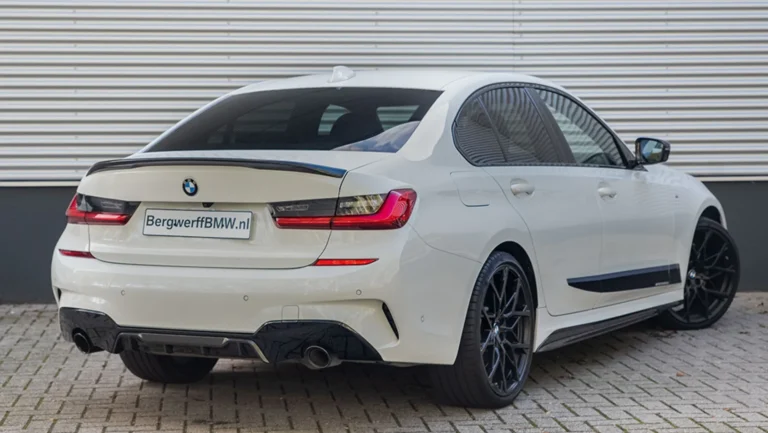 BMW20330i20High20Executive20M-Performance20Alpinweiss20III20G2020Bergwerff202.jpg