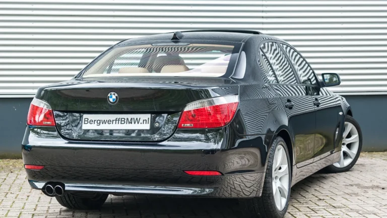 BMW20545i20Youngtimer20Blacksafier20Leder20Nasca20Beige20-20Dunkelbeige20E6020Bergwerff202.jpg