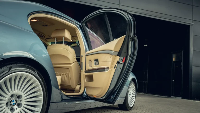 BMW20E6520750i20Youngtimer20-20Michigan20Blue20Metallic20-20Nasca20Beige20leder20Bergwerff.jpg-1