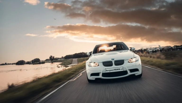 BMW20E9020M320DCT20Handgeschakeld20Manual20Individual20Audio20Alpine20White20Leder20Novillo20Schwarz20281429_0.jpg-1