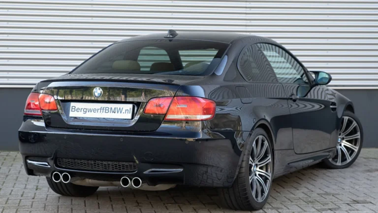 BMW20M320CoupC3A920Jerez20Schwarz20Erweitere20Lederausstattung20Novillo20Bambusbeige20E9220Bergwerff202.jpg