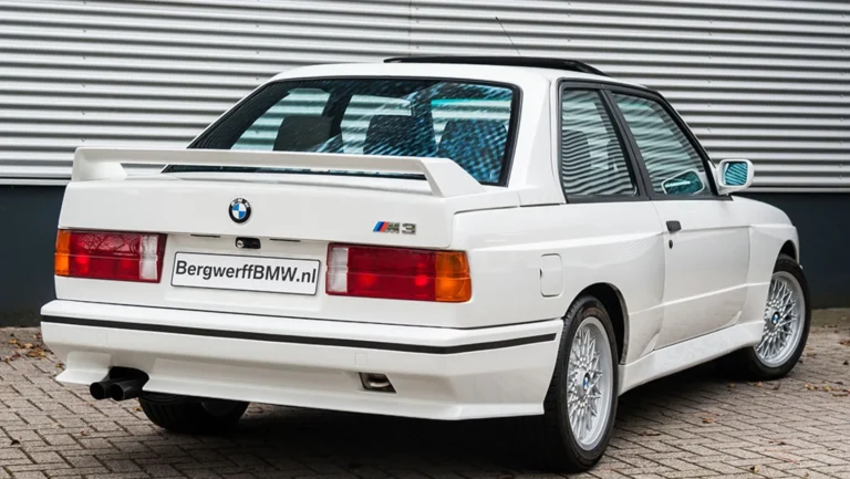 BMW20M320E3020Sharknose20Manual20handgeschakeld20Alpin20weiss20classic20Bergwerff202.jpg