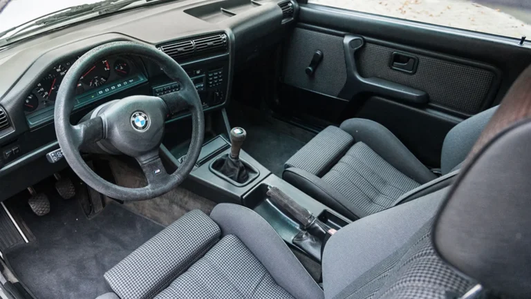 BMW20M320E3020Sharknose20Manual20handgeschakeld20Alpin20weiss20classic20Bergwerff205.jpg