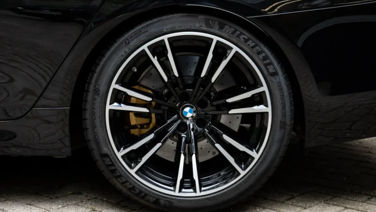 BMW20M520Volleder20Merino20Schwarz20Carbon20Brakes20Saphirschwarz20Metallic20F9020Bergwerff209.jpg