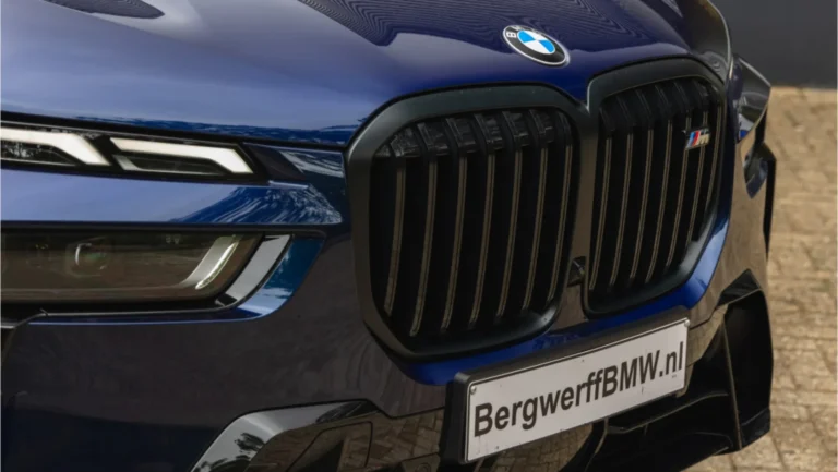 BMW20X720M60i20Individual20Tansanit20metallic20BMW20Individual20uitgebreid20lederen20bekleding20Merino20Coffee207.jpg