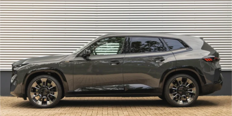 BMW20XM20G0920Dravitgrau20metallic20BMW20Individual20Leder20Merino20mit20Exklusiv20umfangen209.jpg-1