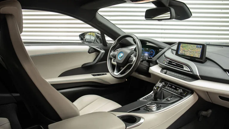 BMW20i8201.520Kristallweiss20Spheric20Carumgra20I1220Bergwerff203.jpg