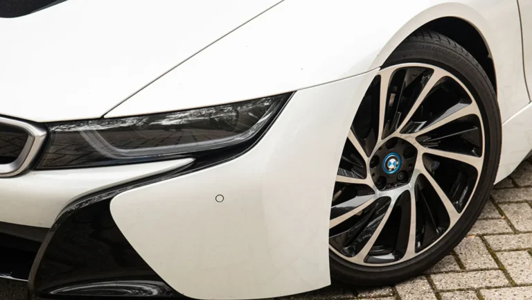 BMW20i8201.520Kristallweiss20Spheric20Carumgra20I1220Bergwerff204.jpg