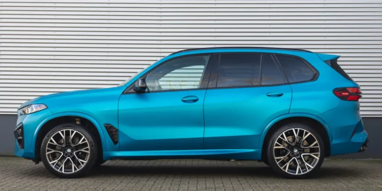 BMWC2A0X5C2A0M20Competition20Facelift20G0520Individual20Frozen20Tulum20Blue203.jpg-1