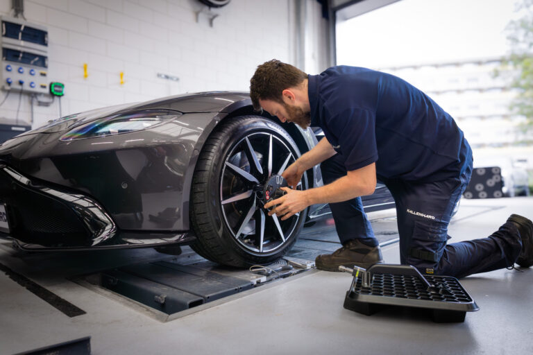 Kallenhard BMW und MINI Service