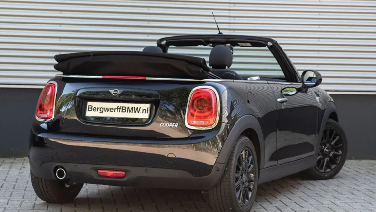 MINI20Cooper20Cabrio201.520Pepper20Midnight20Black20F5720Bergwerff202.jpg