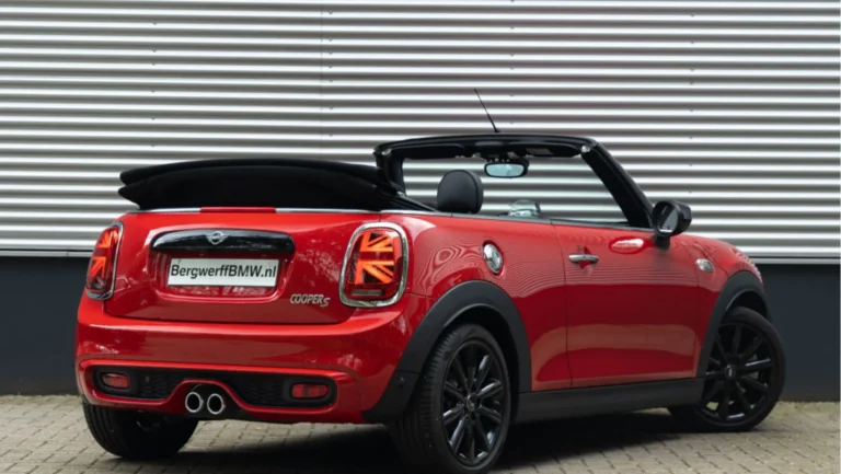 MINI20Cooper20S20Chili20Cabrio20F5720Chili20red20MINI20Yours20Leer20Lounge20Carbon20Black202.jpg