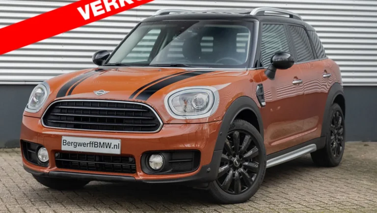 MINI20Countryman20Cooper20D20Chili20Chestnut20MINI20Yours20Leer20Lounge20Carbon20Black20F6020SUV202019201_0.jpg-1