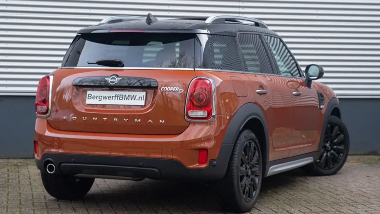 MINI20Countryman20Cooper20D20Chili20Chestnut20MINI20Yours20Leer20Lounge20Carbon20Black20F6020SUV202019202.jpg