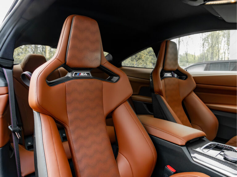 56804426-31-1